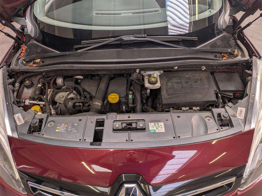 <p>2014 RENAULT GRAND SCENIC DY-QUE T-T D</p>