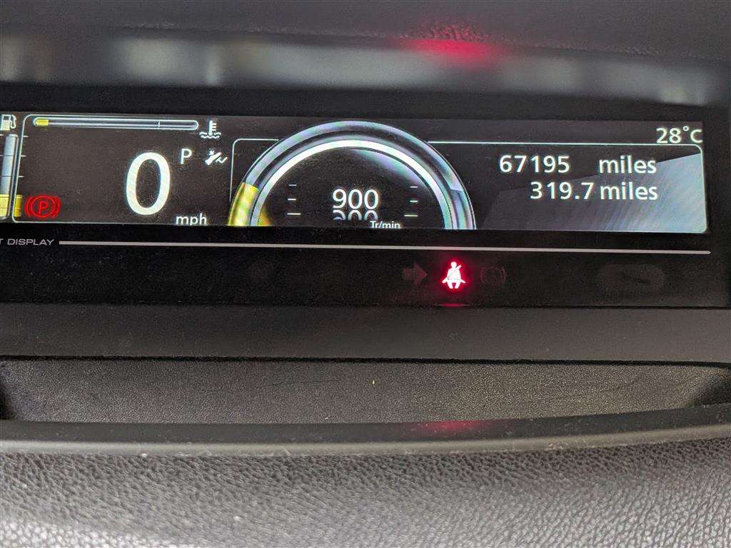<p>2014 RENAULT GRAND SCENIC DY-QUE T-T D</p>