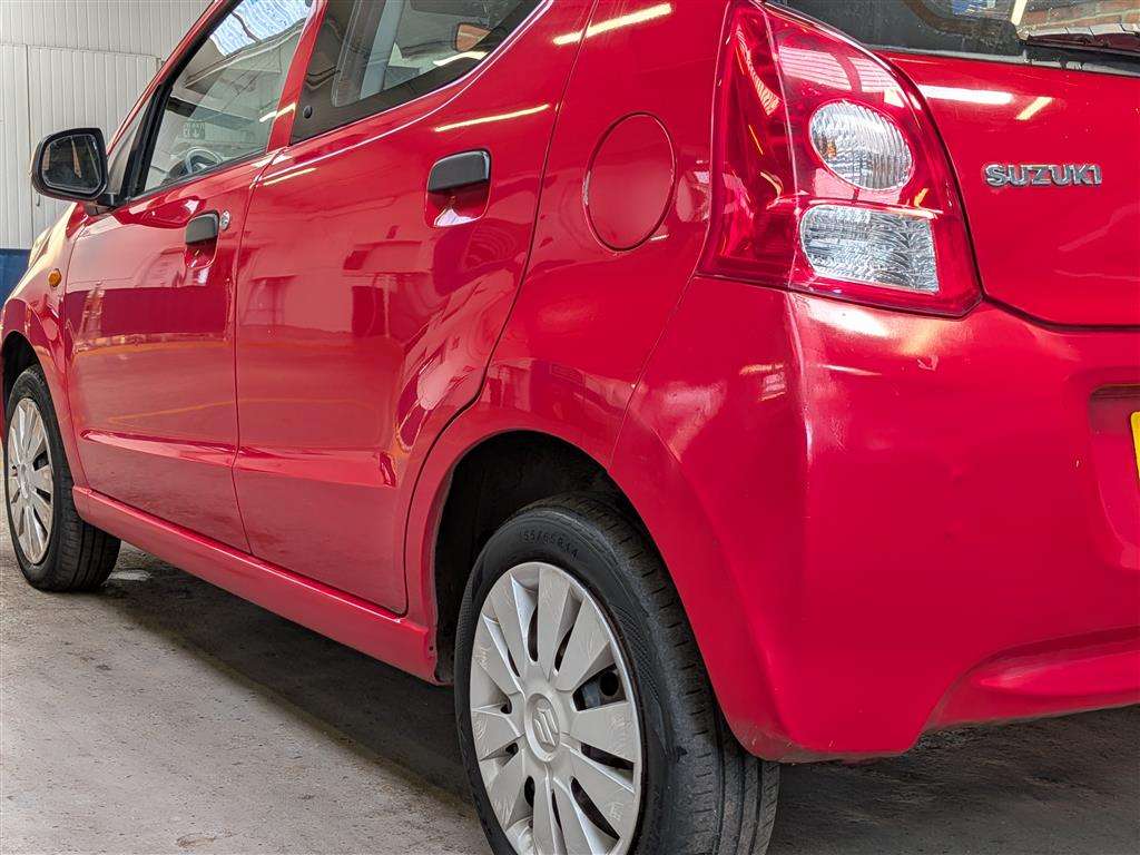 <p>2014 SUZUKI ALTO SZ</p>