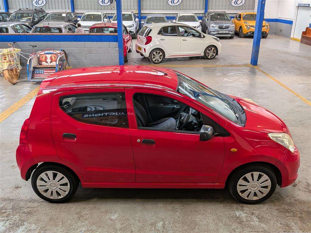 <p>2014 SUZUKI ALTO SZ</p>