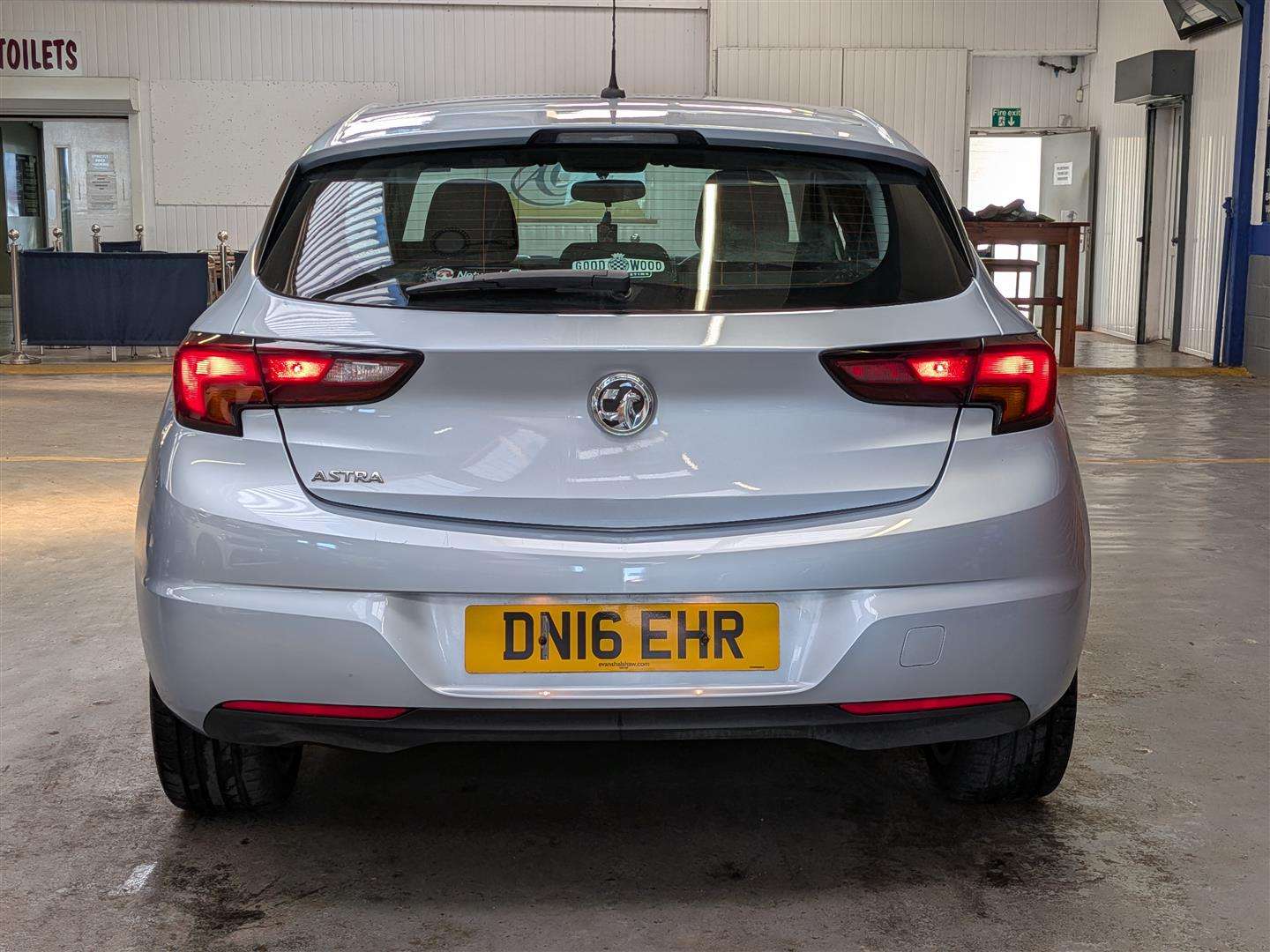 <p>2016 VAUXHALL ASTRA DESIGN</p>