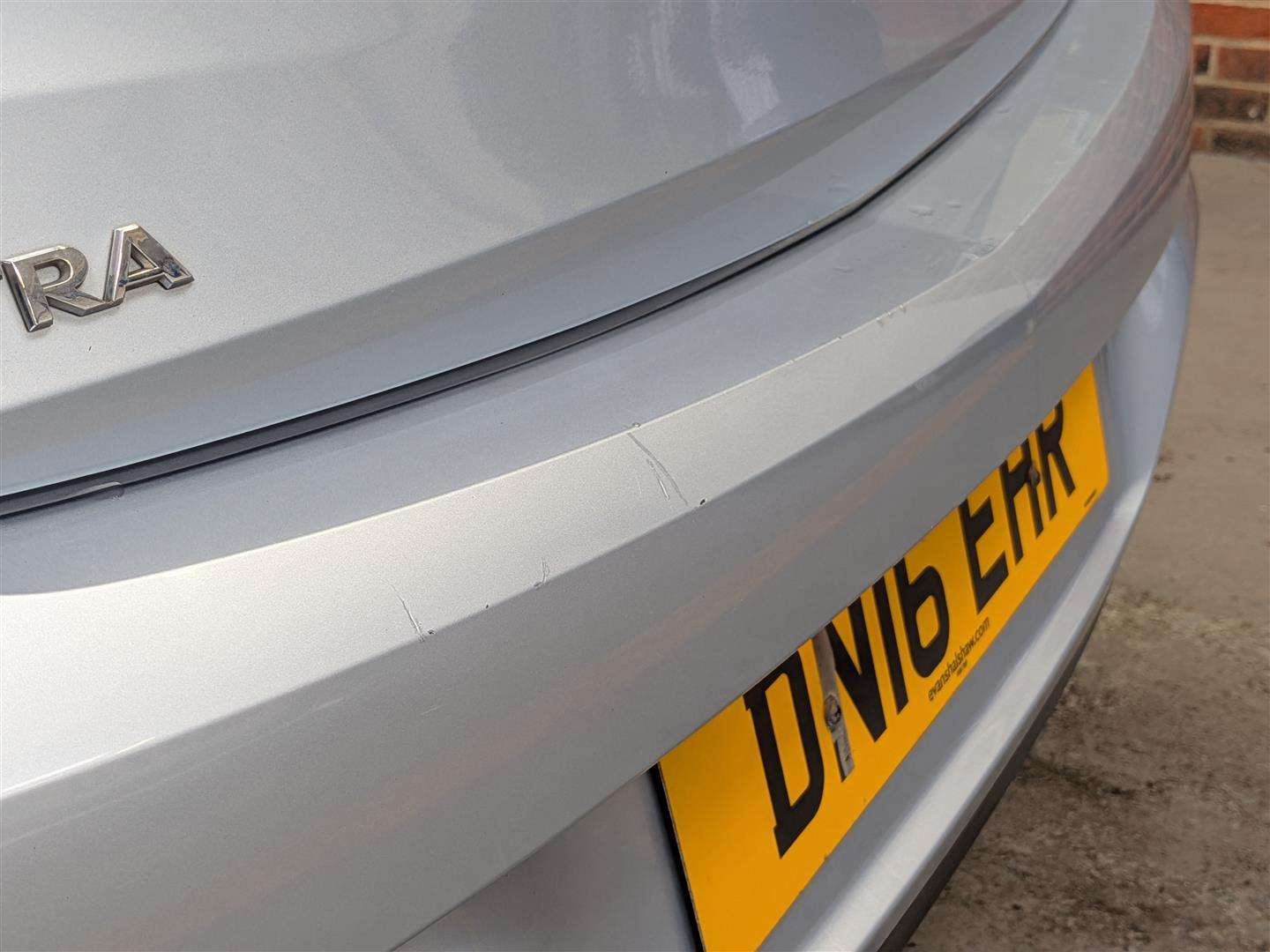 <p>2016 VAUXHALL ASTRA DESIGN</p>