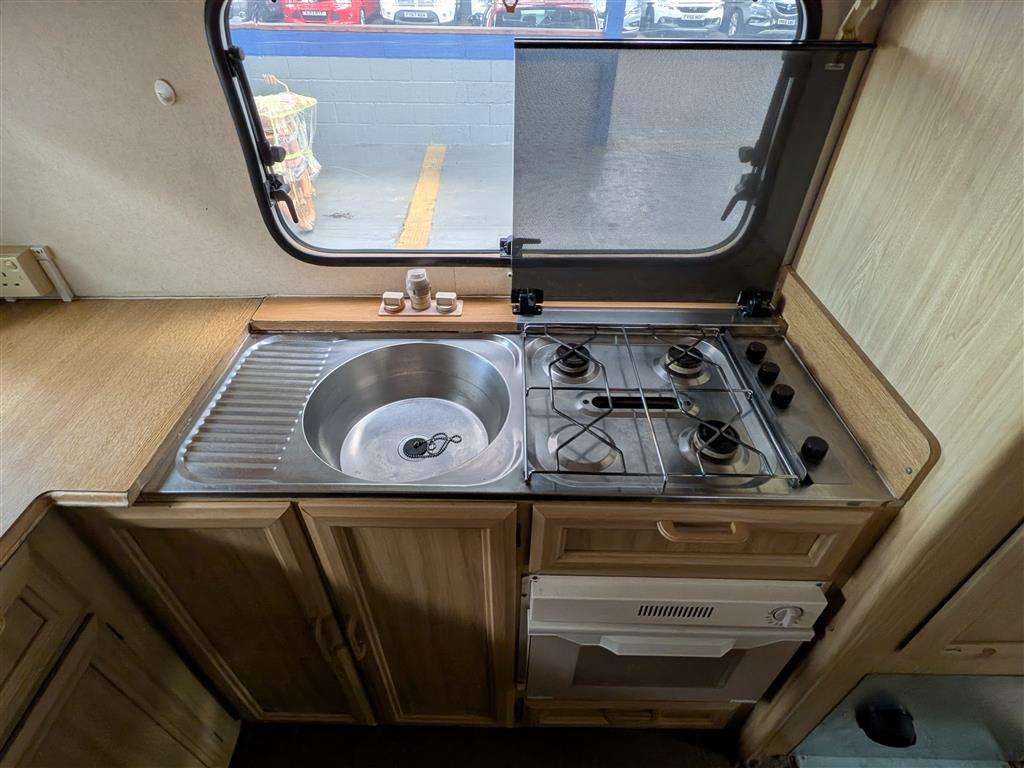 <p>1992 TALBOT EXPRESS 1300 D</p>