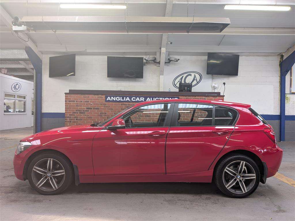 <p>2014 BMW 120D SPORT</p>