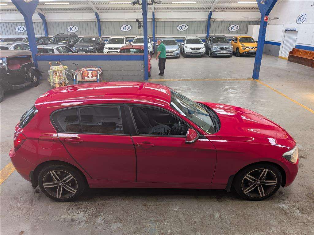 <p>2014 BMW 120D SPORT</p>