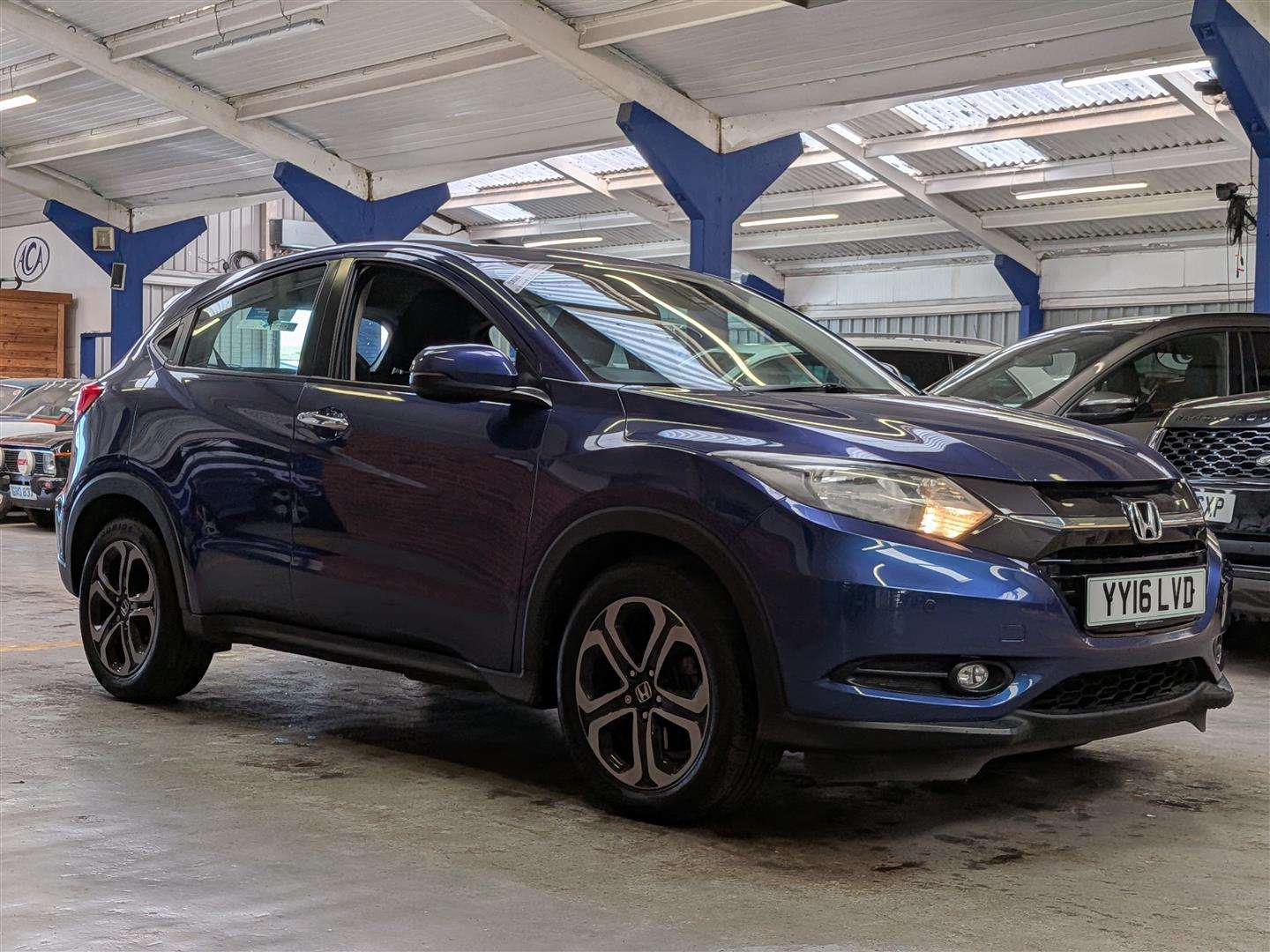 <p>2016 HONDA HR-V SE I-VTEC</p>