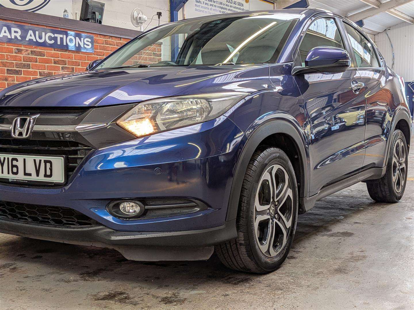 <p>2016 HONDA HR-V SE I-VTEC</p>