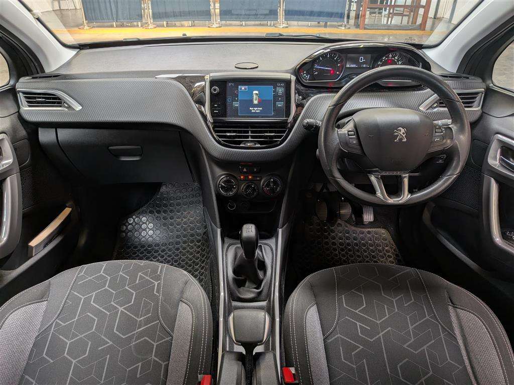 <p>2016 PEUGEOT 2008 ACTIVE BLUE HDI</p>