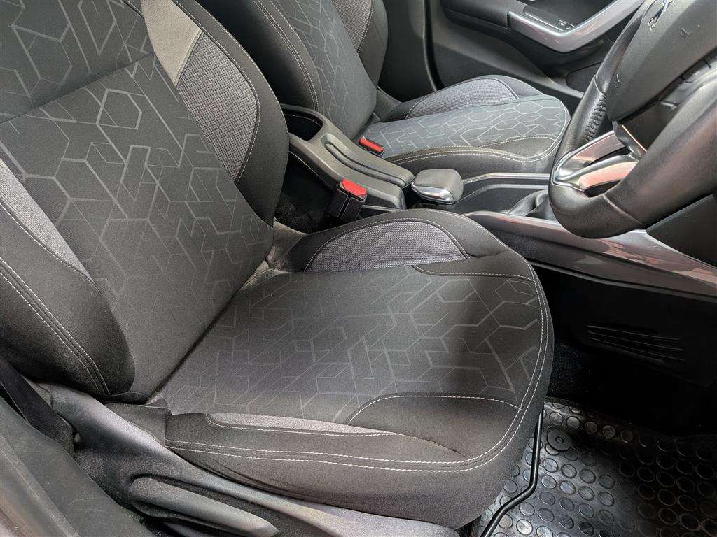 <p>2016 PEUGEOT 2008 ACTIVE BLUE HDI</p>