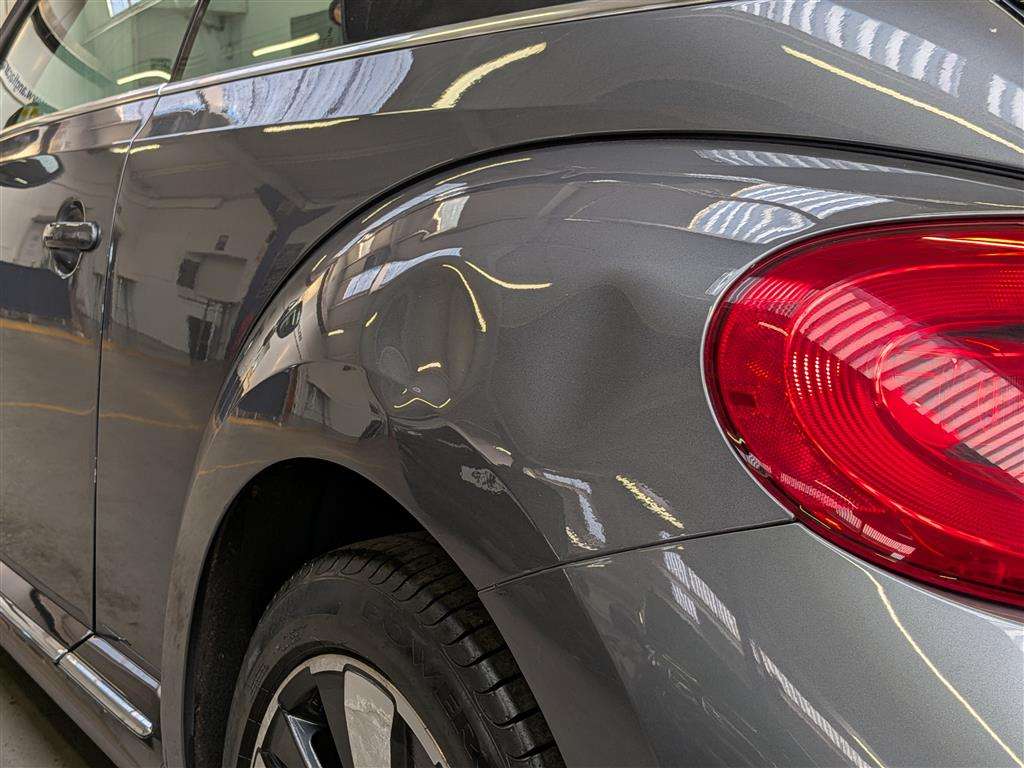 <p>2014 VOLKSWAGEN BEETLE SPORT TDI S-A</p>