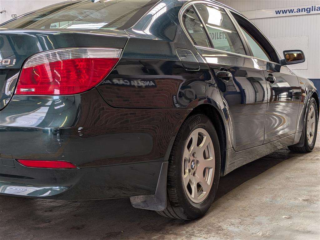 <p>2003 BMW 520I SE AUTO</p>