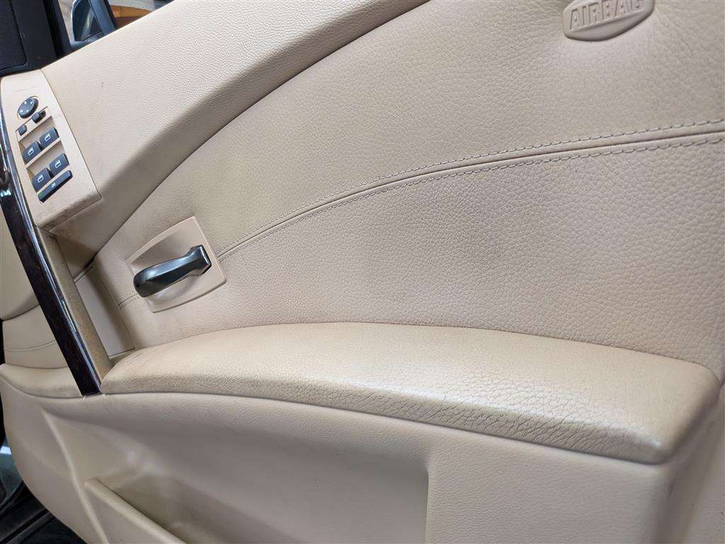 <p>2003 BMW 520I SE AUTO</p>