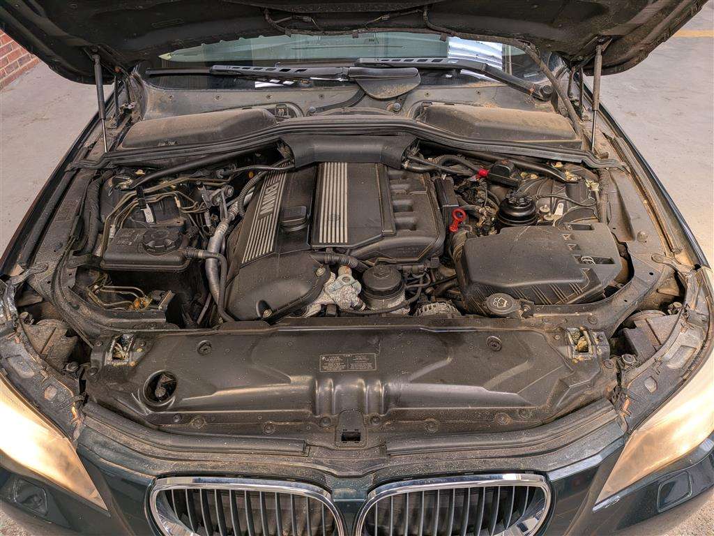 <p>2003 BMW 520I SE AUTO</p>