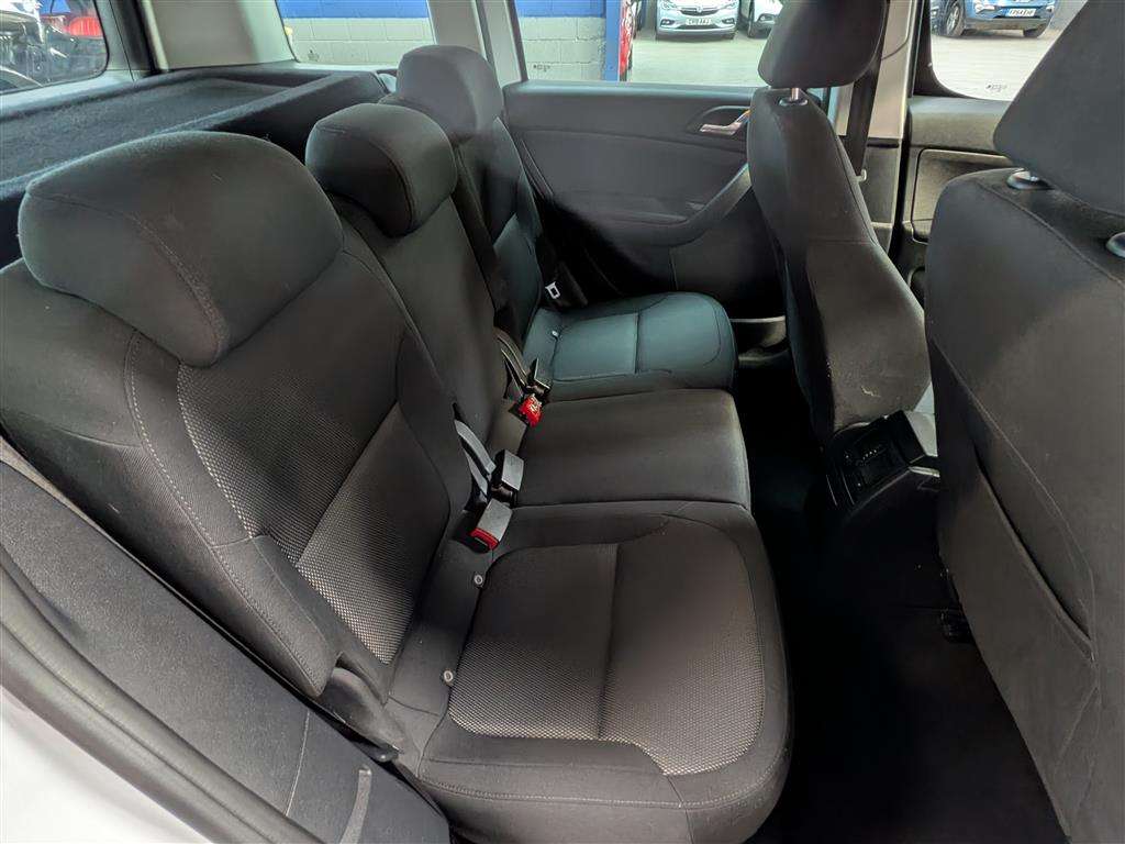 <p>2015 SKODA YETI OUTDOOR SE TDI SCR 4</p>
