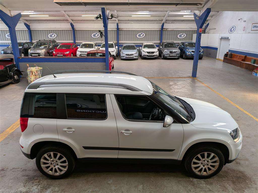 <p>2015 SKODA YETI OUTDOOR SE TDI SCR 4</p>