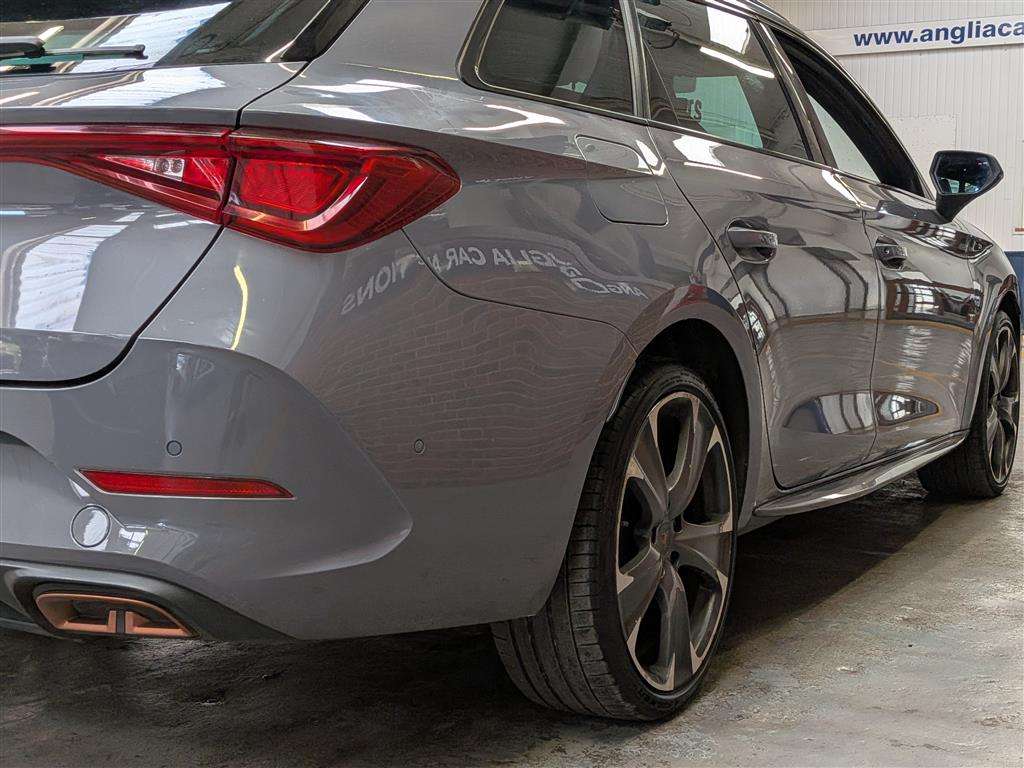 <p>2020 CUPRA LEON FIRST EDITION PHEV S</p>