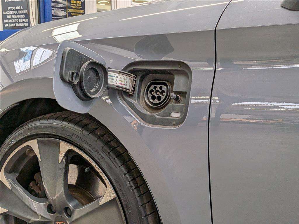 <p>2020 CUPRA LEON FIRST EDITION PHEV S</p>