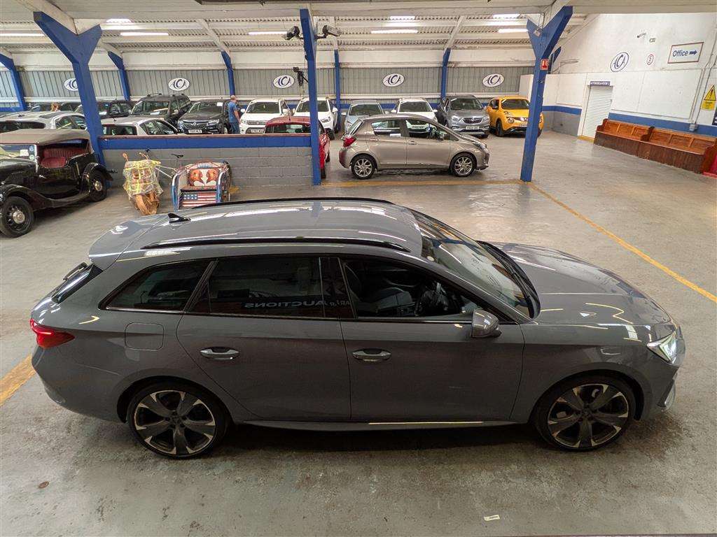 <p>2020 CUPRA LEON FIRST EDITION PHEV S</p>