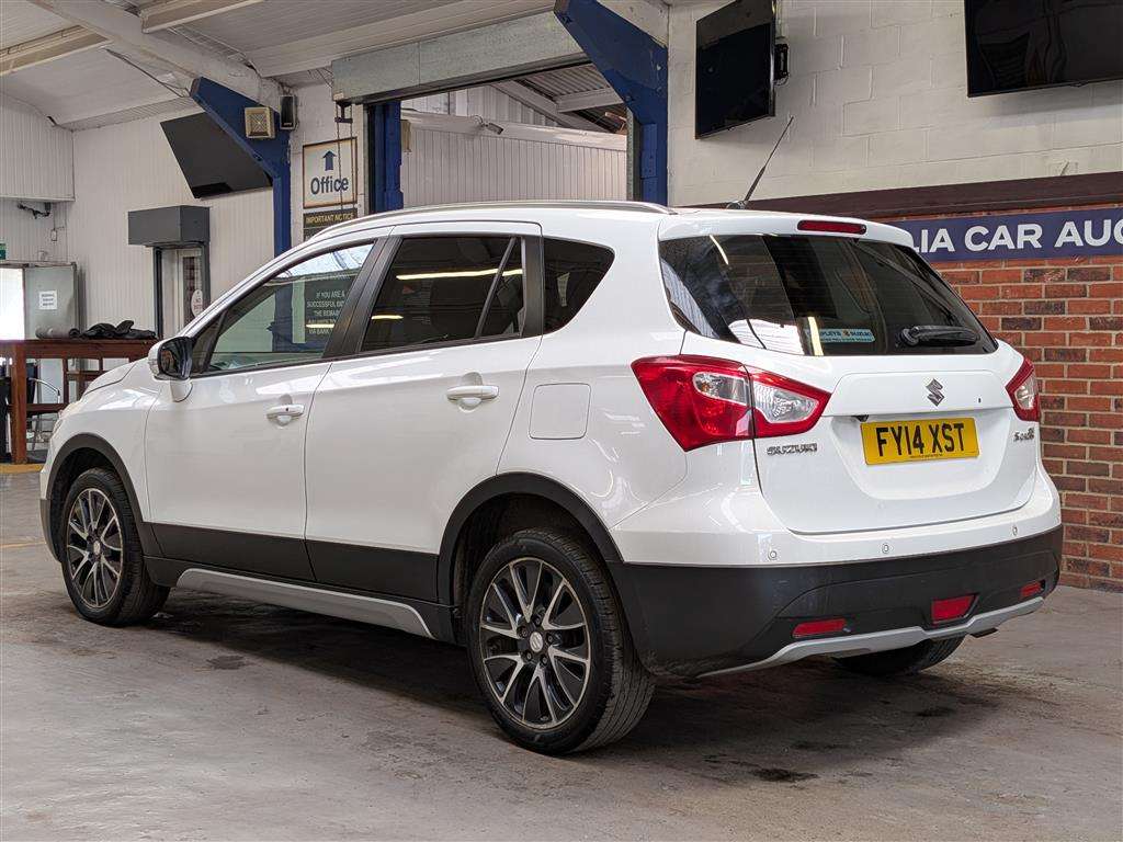 <p>2014 SUZUKI SX4 S-CROSS SZ-T DDIS</p>
