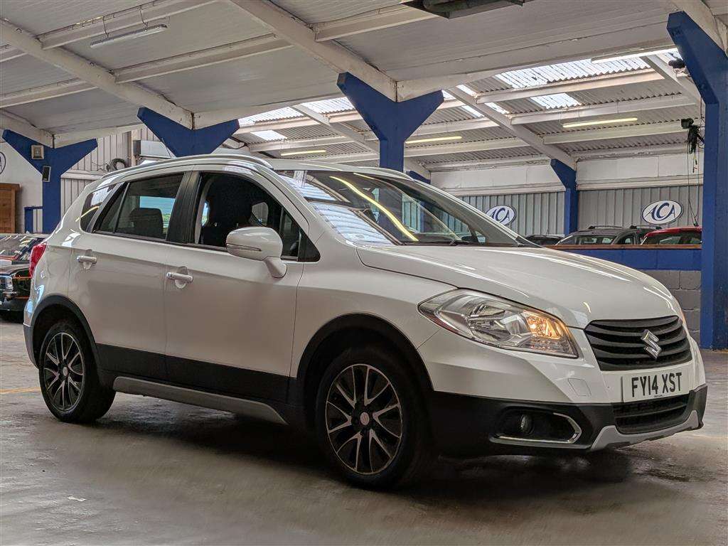 <p>2014 SUZUKI SX4 S-CROSS SZ-T DDIS</p>
