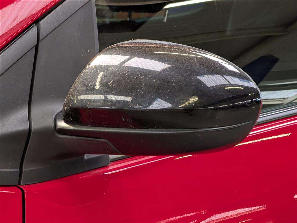 <p>2015 MAZDA 2 SPORT COLOUR EDITION</p>