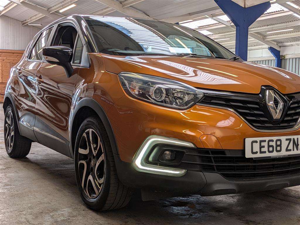 <p>2018 RENAULT CAPTUR ICONIC DCI AUTO</p>