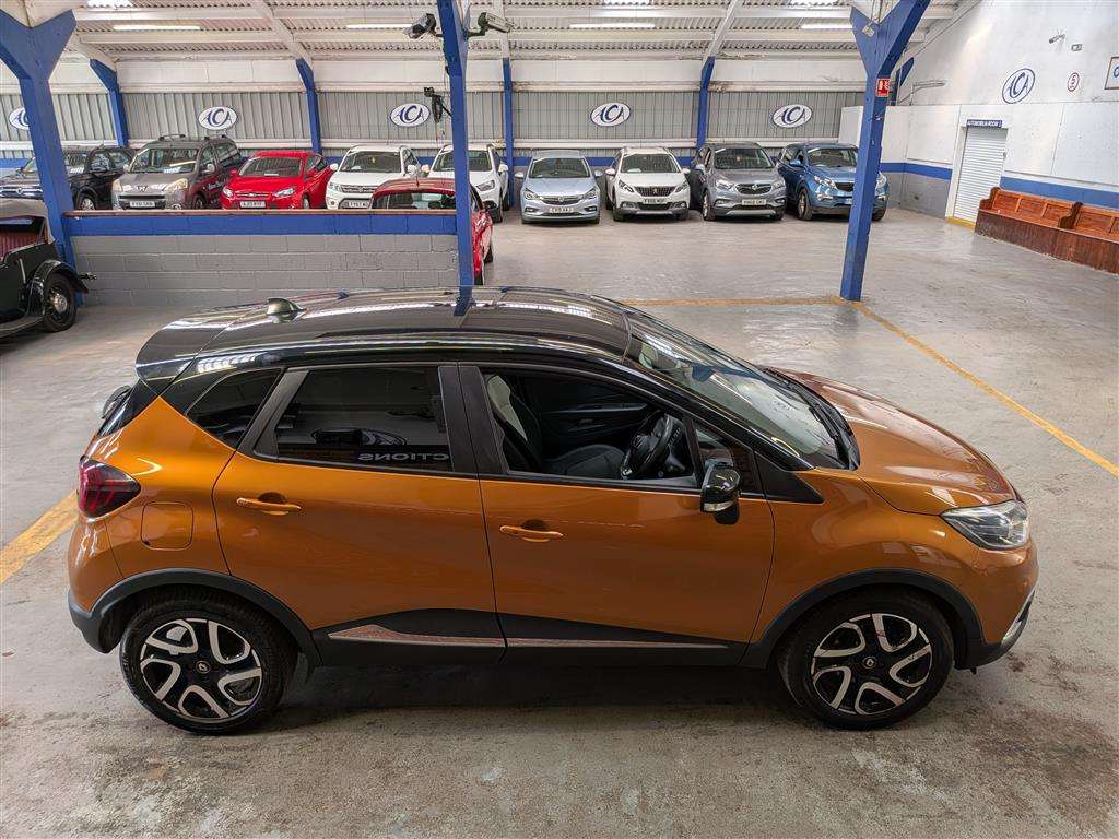 <p>2018 RENAULT CAPTUR ICONIC DCI AUTO</p>
