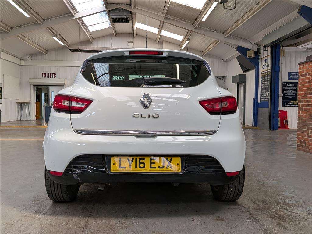 <p>2016 RENAULT CLIO DYNAMIQUE NAV 16V</p>