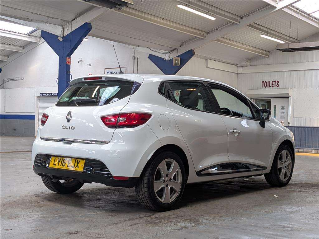 <p>2016 RENAULT CLIO DYNAMIQUE NAV 16V</p>