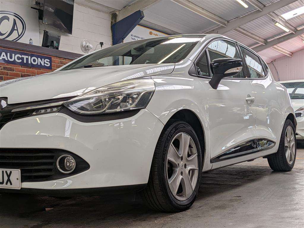 <p>2016 RENAULT CLIO DYNAMIQUE NAV 16V</p>