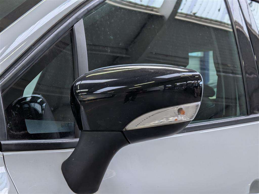 <p>2016 RENAULT CLIO DYNAMIQUE NAV 16V</p>