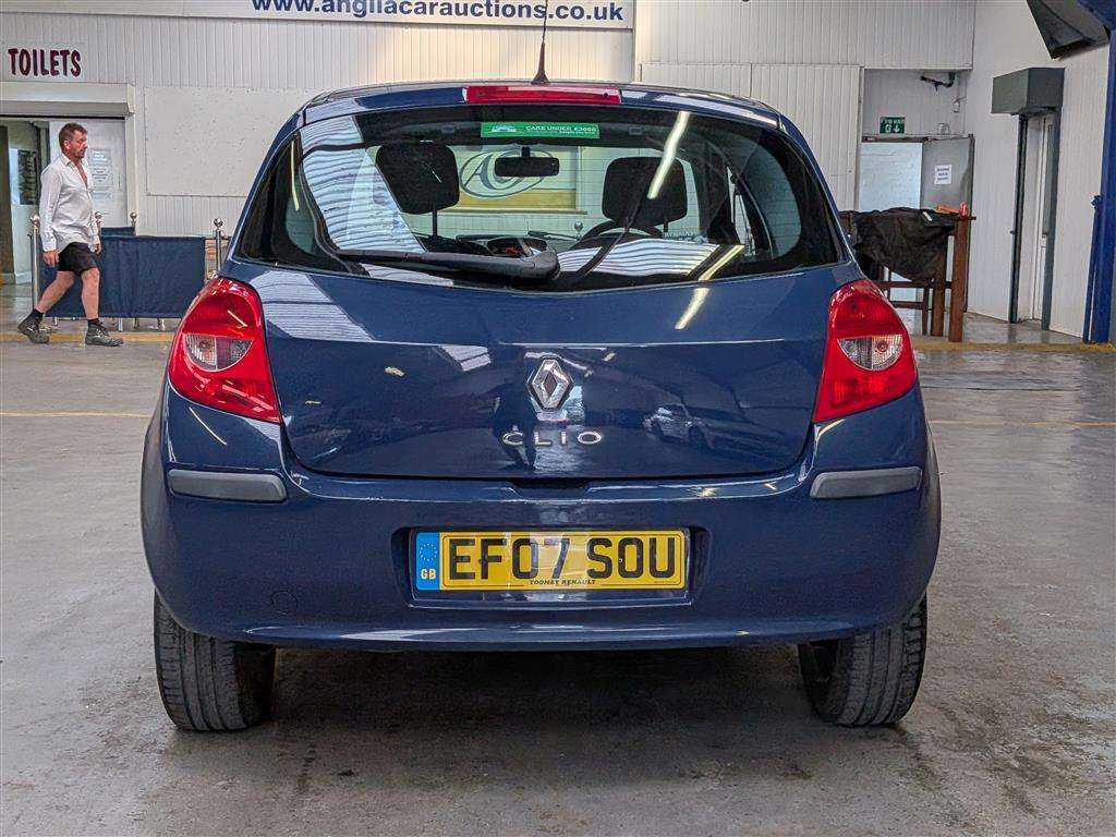 <p>2007 RENAULT CLIO TOMTOM 75 16V</p>