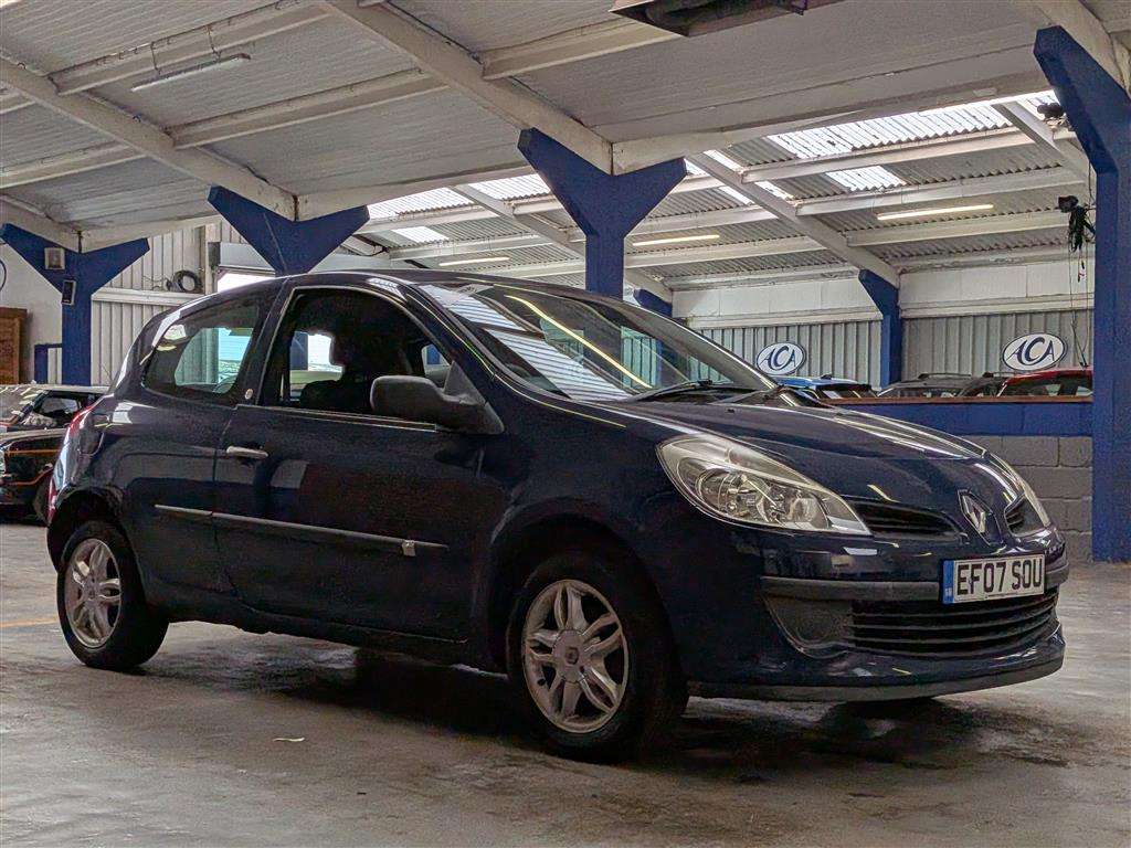 <p>2007 RENAULT CLIO TOMTOM 75 16V</p>