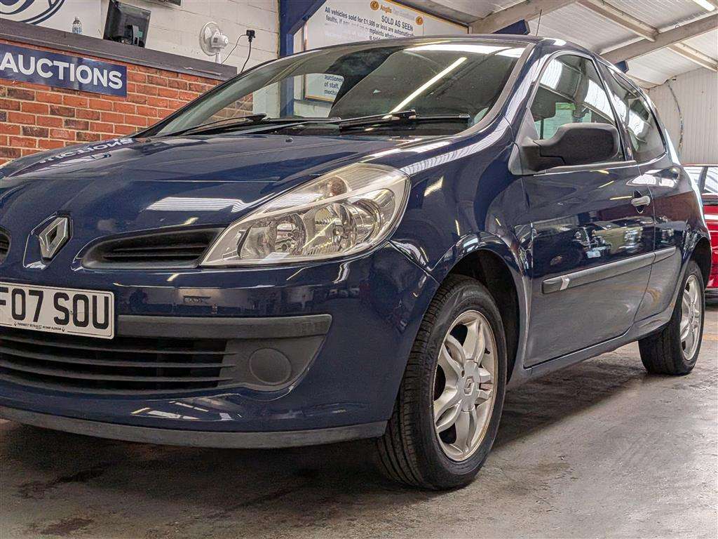 <p>2007 RENAULT CLIO TOMTOM 75 16V</p>