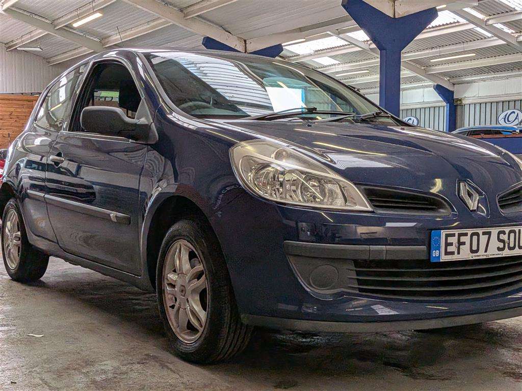 <p>2007 RENAULT CLIO TOMTOM 75 16V</p>