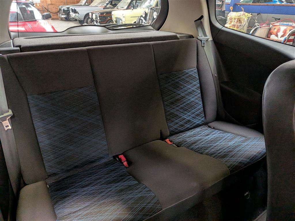 <p>2007 RENAULT CLIO TOMTOM 75 16V</p>