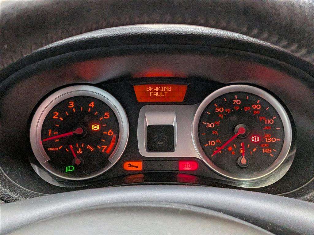 <p>2007 RENAULT CLIO TOMTOM 75 16V</p>