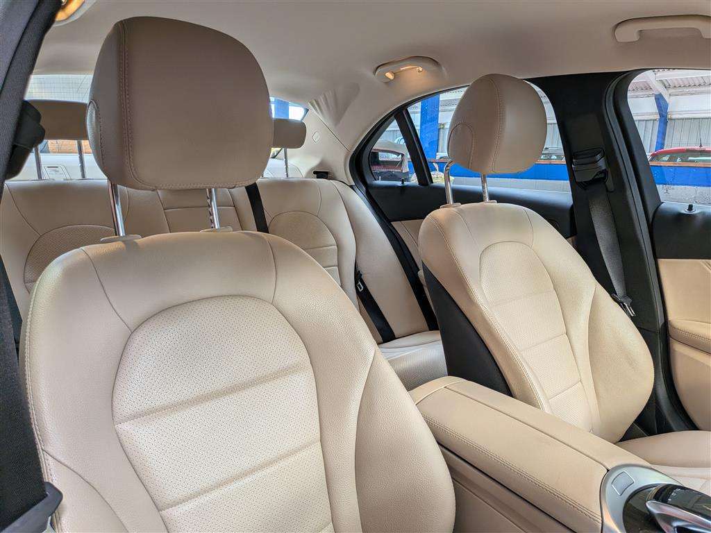 <p>2015 MERCEDES-BENZ C220 SPORT BLUETEC AUTO</p>