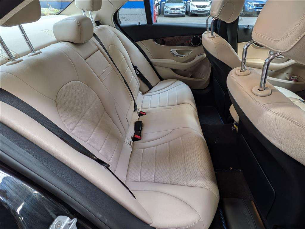 <p>2015 MERCEDES-BENZ C220 SPORT BLUETEC AUTO</p>