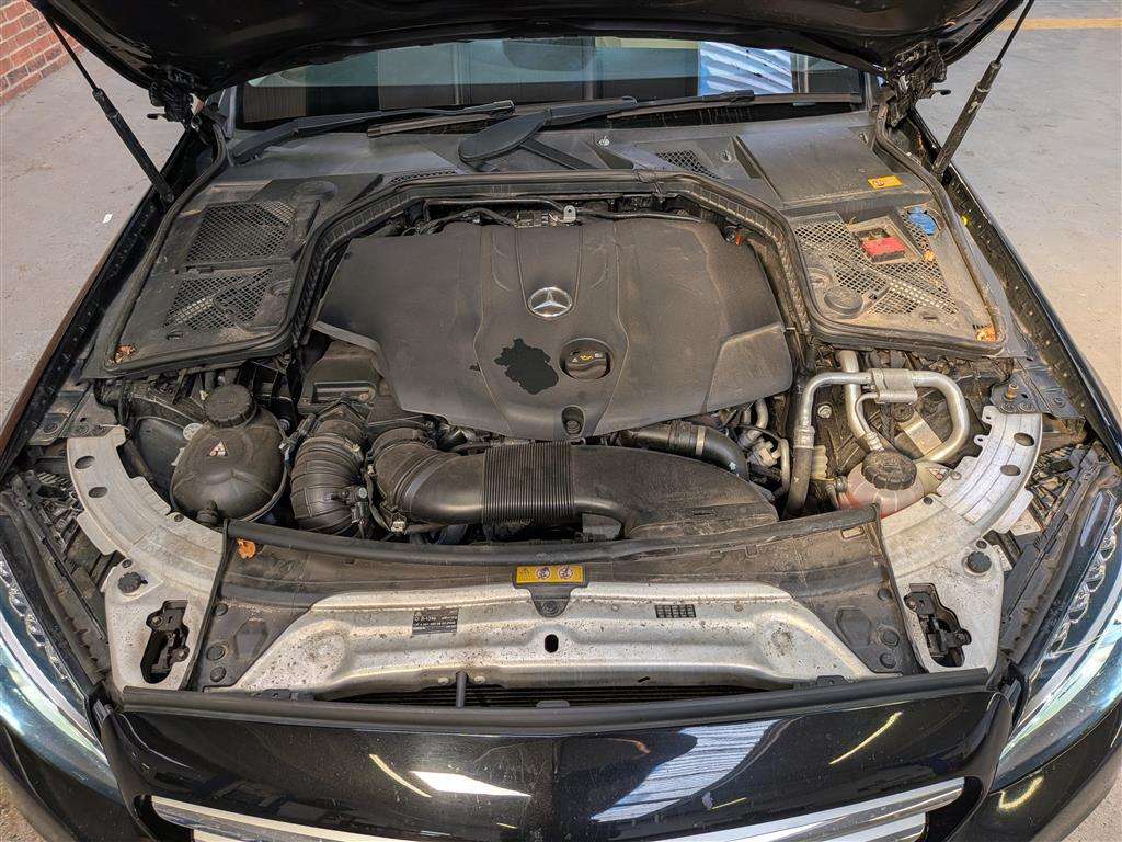 <p>2015 MERCEDES-BENZ C220 SPORT BLUETEC AUTO</p>