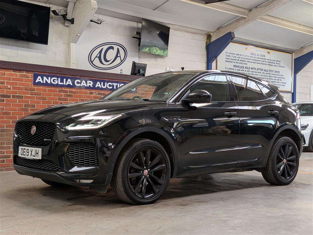<p>2019 JAGUAR E-PACE R-DYNAMIC SE D AWD</p>