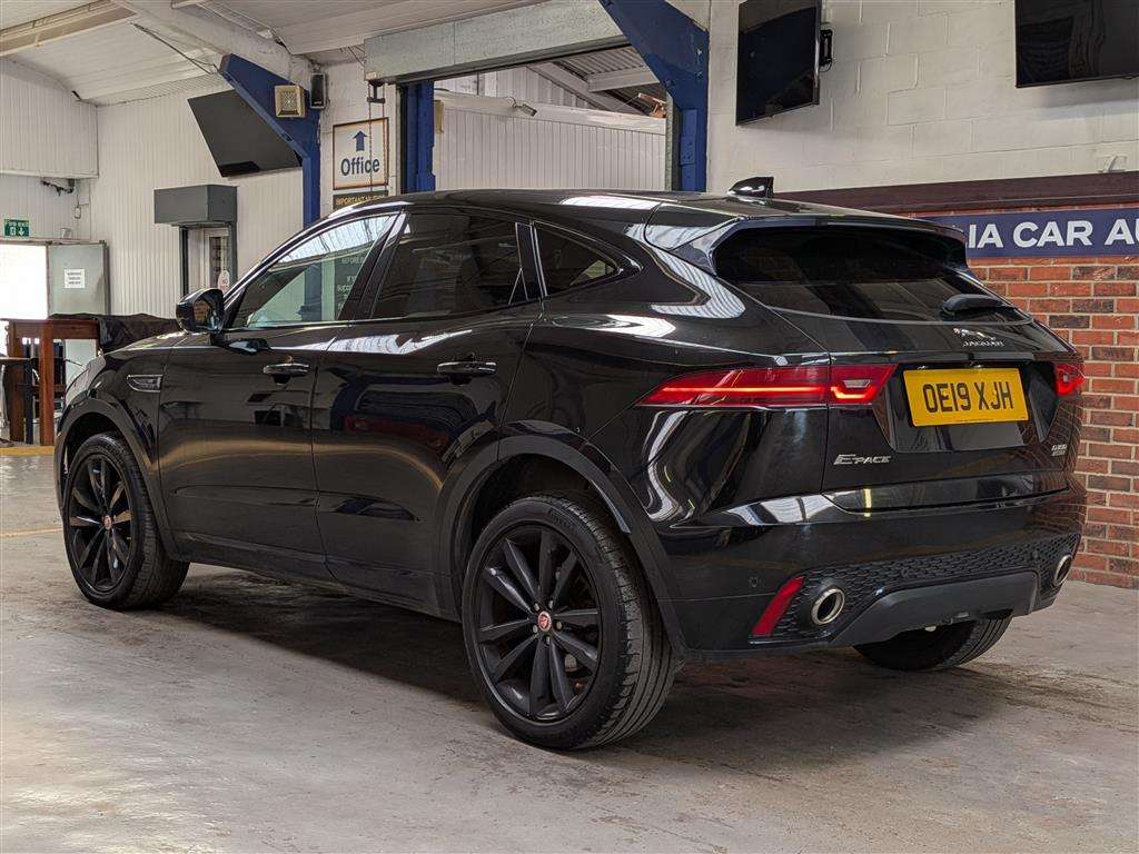 <p>2019 JAGUAR E-PACE R-DYNAMIC SE D AWD</p>