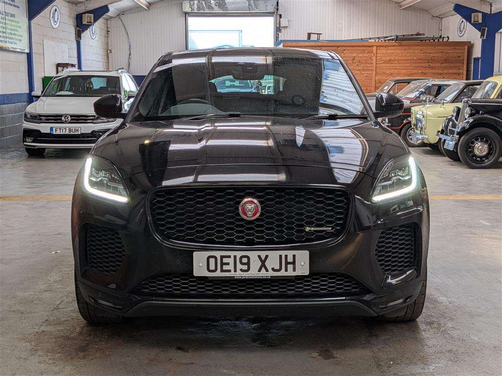 <p>2019 JAGUAR E-PACE R-DYNAMIC SE D AWD</p>