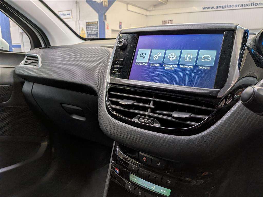 <p>2017 PEUGEOT 2008 ALLURE S/S</p>