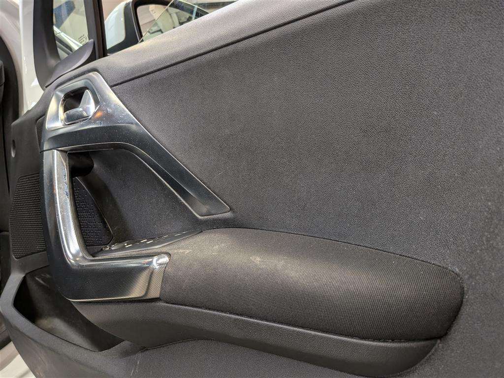 <p>2017 PEUGEOT 2008 ALLURE S/S</p>