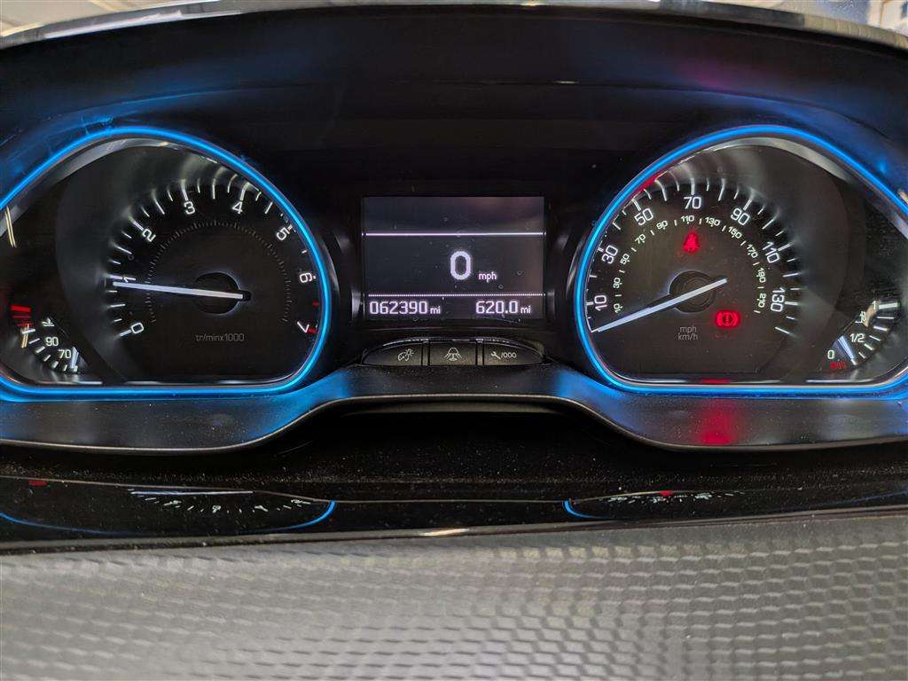 <p>2017 PEUGEOT 2008 ALLURE S/S</p>