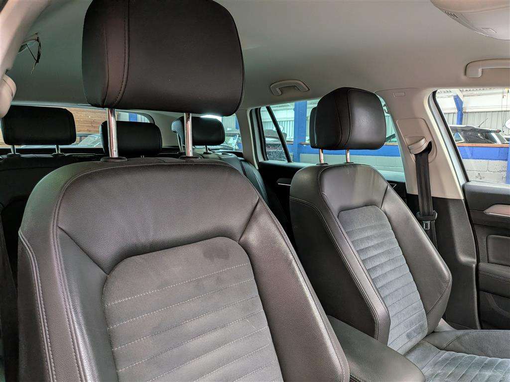 <p>2015 VOLKSWAGEN PASSAT GT TDI BLUEMOTION</p>