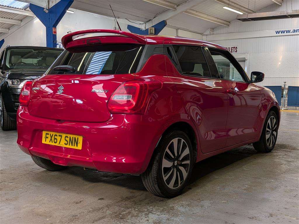 <p>2017 SUZUKI SWIFT SZ5 BOOSTERJET AUTO</p>