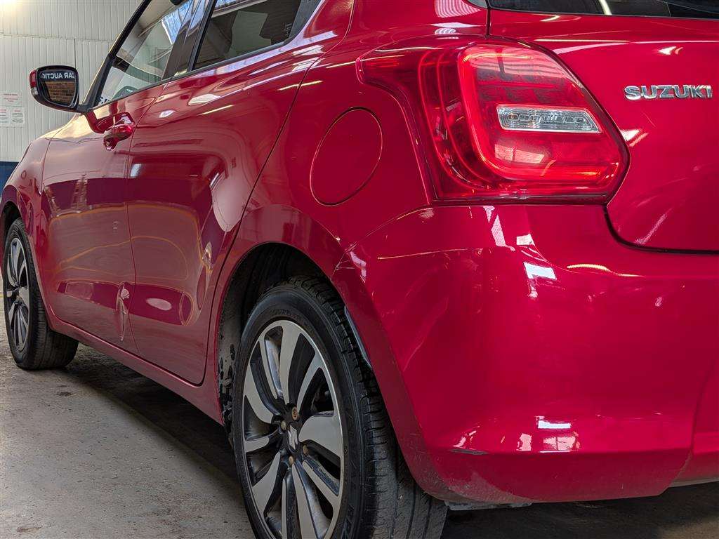 <p>2017 SUZUKI SWIFT SZ5 BOOSTERJET AUTO</p>