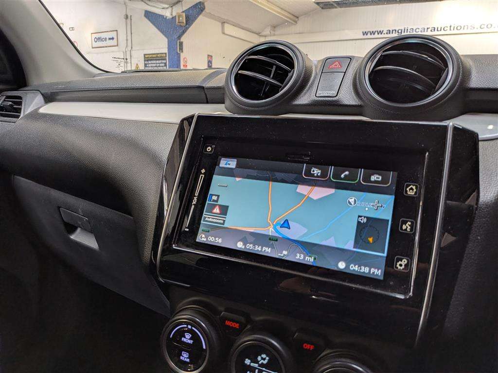 <p>2017 SUZUKI SWIFT SZ5 BOOSTERJET AUTO</p>
